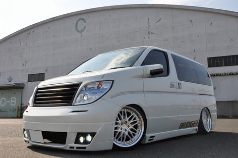 Nissan Elgrand E51 Parts